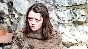 Cei mai norocoşi fani ai serialului Urzeala Tronurilor: Au văzut primul episod alături de Arya Stark - VIDEO