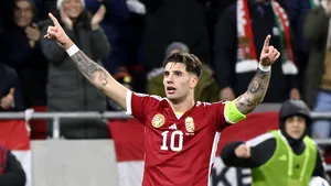 Liverpool l-a transferat pe cel mai bun fotbalist al Ungariei. Cine e jucătorul pentru care s-au plătit 70 de milioane de euro