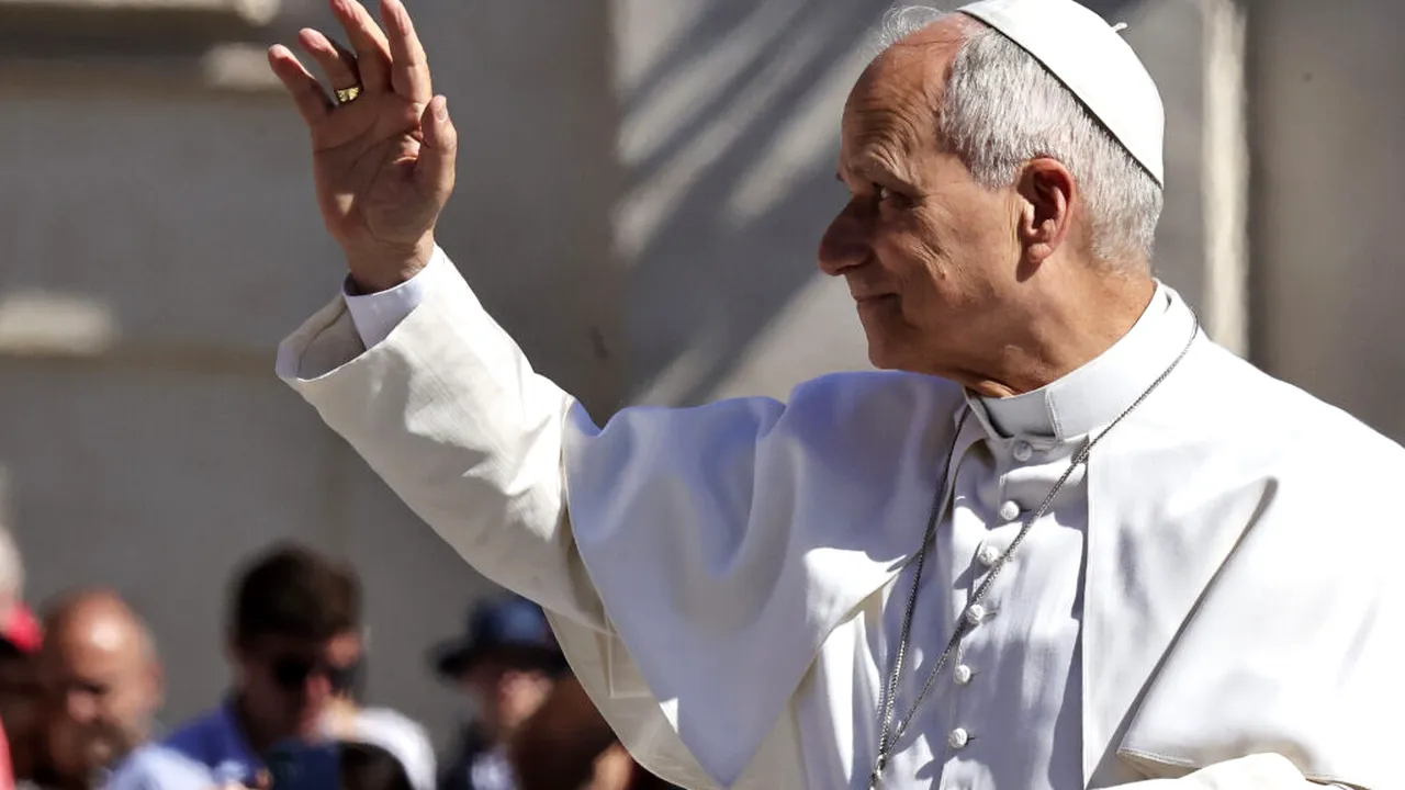 Papa Leon al XIV-lea, îngrijorat de atacurile masive asupra Ucrainei: „Oriunde cad rachete și drone, speranțele se prăbușesc”