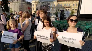 Răspuns la incidentele din Valea Uzului: Marş de solidaritate româno-maghiar la Cluj | VIDEO, FOTO