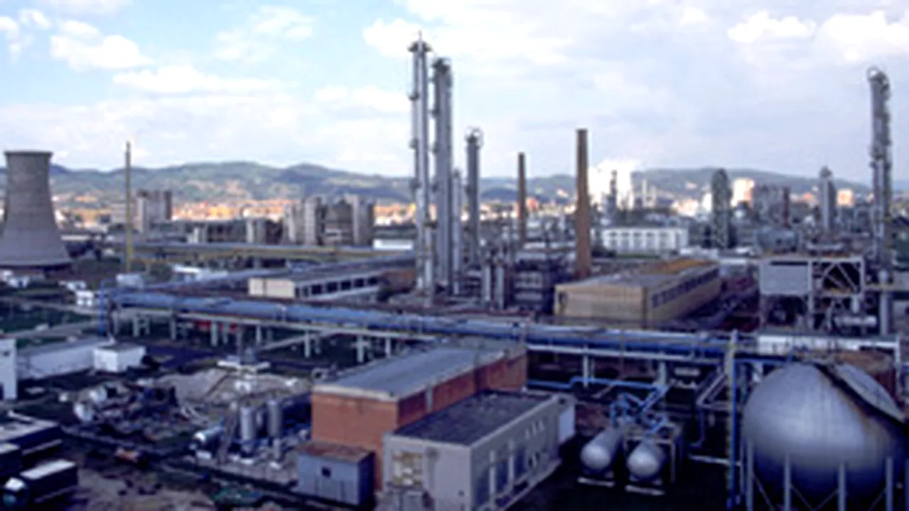 Romanian Oltchim Employees Ask For State Aid, Threaten Protests