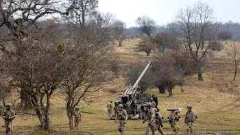 FOTO&VIDEO Cum testează NATO interoperabilitatea artileriei la Cincu, în cadrul Dynamic Front 26