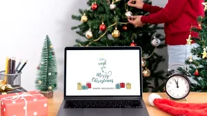 Decorarea biroului pentru Sărbători: 5 aspecte de care să ţii cont