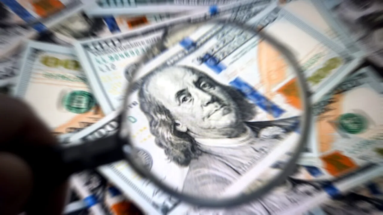 Trump spune că nu este îngrijorat de scăderea dolarului: „cred că este grozav”