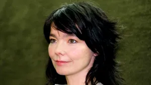 Björk şi-a scandalizat fanii chinezi, strigând la un concert 
