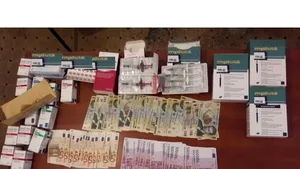 Nouă bărbaţi suspectaţi că tranzacţionau medicamente, reţinuţi pentru tâlhărie şi lipsire de libertate