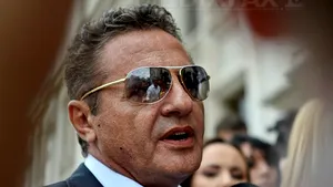 Fostul ministru Sorin Pantiş şi alţi trei condamnaţi din dosarul ICA s-au predat la Poliţia Capitalei