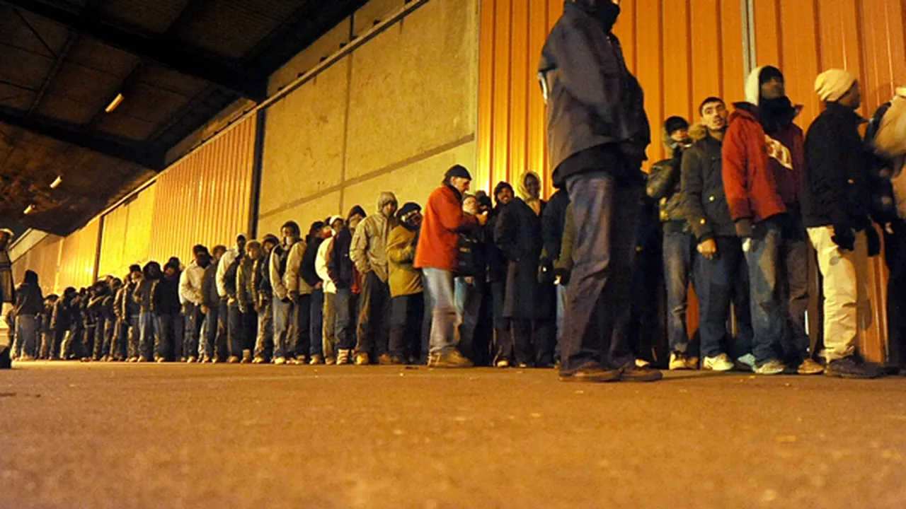 Imigranţii vor primi ajutoare sociale la trei luni după sosirea în Marea Britanie