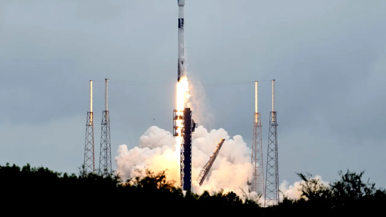 O navă spaţială va inspecta un asteroid deplasat de pe orbita sa de NASA