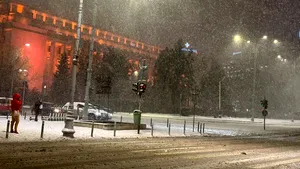 București sub Cod portocaliu: Trafic aproape paralizat și intervenții pe Aeroportul Otopeni