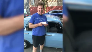 Visul american, trăit la volanul unei Dacii vintage. Românul care a pornit trendul: ”Am fost o sursă de inspiraţie