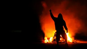 A treia zi de manifestaţii împotriva romilor în Bulgaria: aproximativ 170 de persoane reţinute