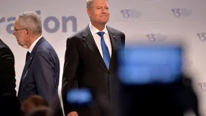 Iohannis, la Summitul celor Trei Mări: UE şi SUA trebuie să fie cât de aproape se poate una de alta
