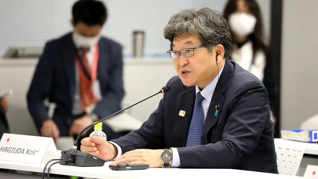 Japonia reiterează angajamentul de a reduce dependenţa de cărbune