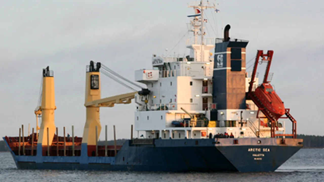 Nava Arctic Sea transporta rachete aer-sol destinate Iranului - presă