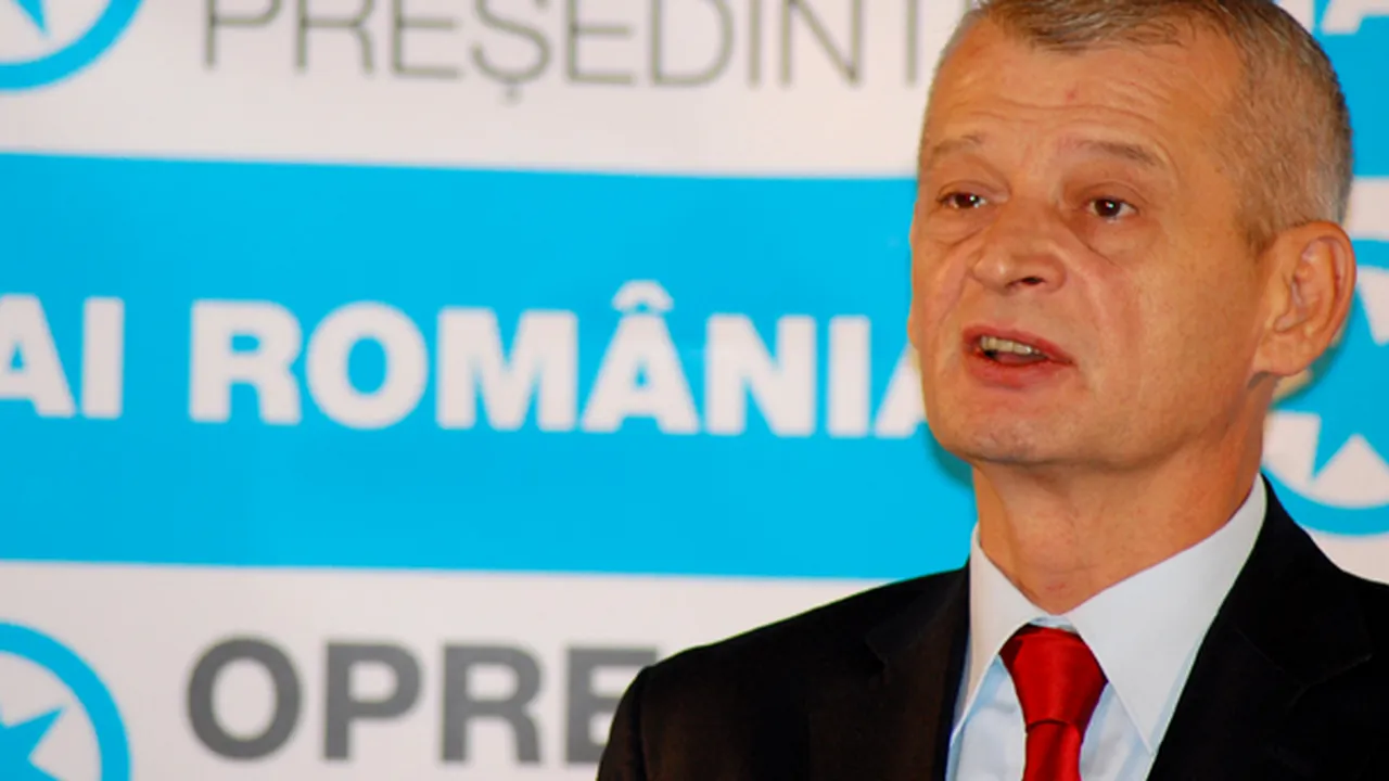 Oprescu acuză formarea unui bloc mediatic pentru a nu lovi în imaginea lui Geoană