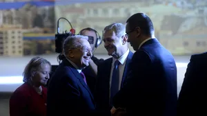 Dragnea: Îi doresc la mulţi ani lui Iliescu şi să rămână acelaşi om cu multă experienţă politică