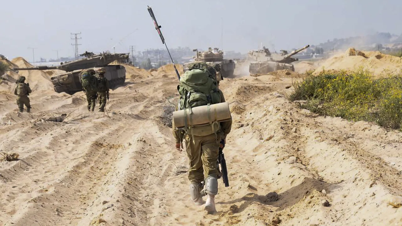 Războiul Israel-Hamas, ziua 27. Armata israeliană susţine că a încercuit Gaza / Statele Unite încearcă să medieze conflictul israeliano-palestinian / Civilii fug din calea războiului / Netanyahu nu acceptă pauză de război pe motive umanitare / Hezbollah, către liderii arabi: Nu vindeţi petrol Israelului / Armata Israelului are 341 de pierderi 