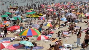 Numărul turiştilor de pe litoral va creşte deşi tarifele se majorează