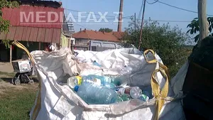 Doi francezi au inventat un dispozitiv simplu care transformă sticlele de plastic în sfoară - FOTO, VIDEO