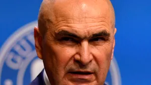Premierul Bolojan, discuţii cu primarii de municipii despre reforma administrativă