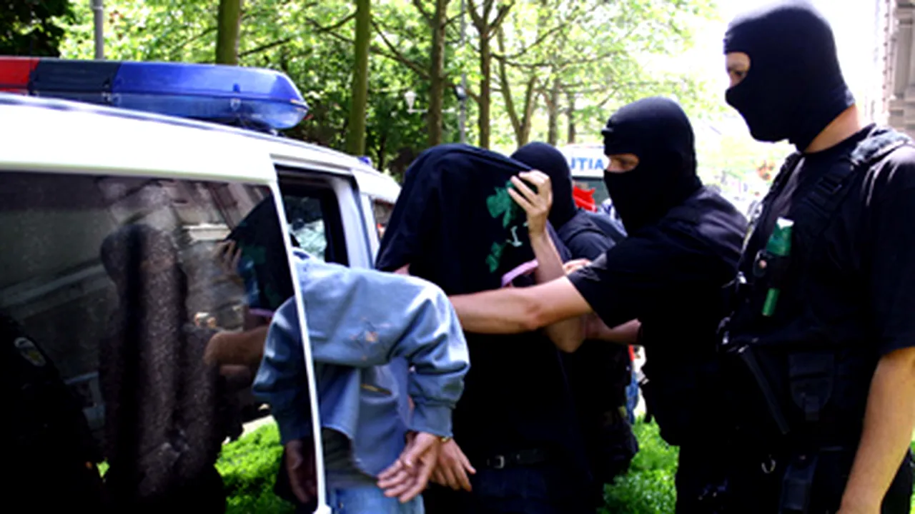 Membrii reţelei din care făceau parte clanurile Geamănu şi Boja, arestaţi
