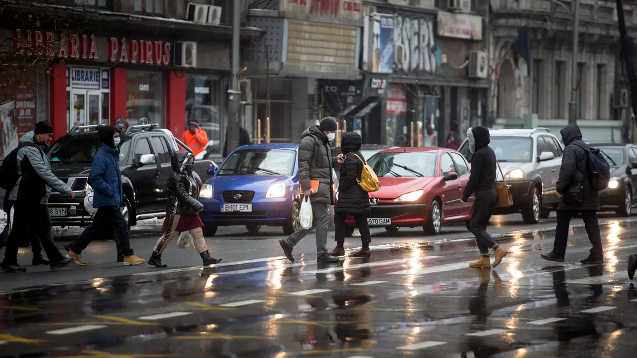 Avertizare METEO de vreme rea în România. ANM anunţă temperaturi scăzute, ploi şi zăpadă 