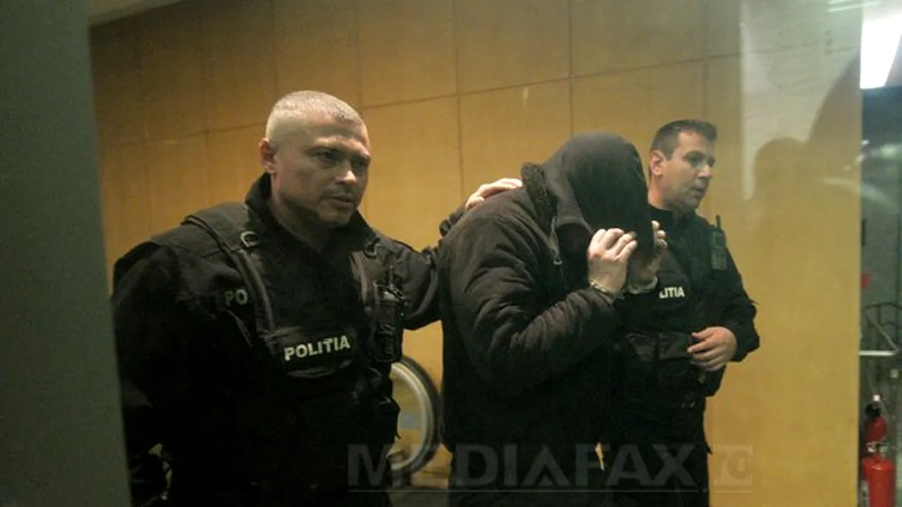 ATENTATUL dejucat de 1 decembrie: Cei doi extremişti maghiari au fost condamnaţi la 11 luni şi 6 zile, respectiv 10 luni şi 8 zile  închisoare cu executare 