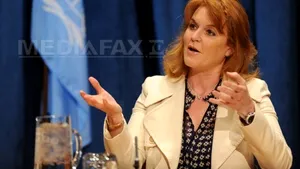 Sarah Ferguson intermediază o întâlnire cu prinţul Andrew pentru 500.000 de lire sterline - VIDEO