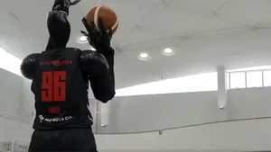 Robotul CUE6, de la Toyota, record mondial la aruncări la coş