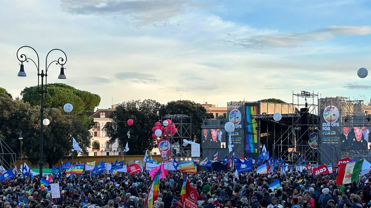 Manifestaţie organizată la Roma pentru pace în Ucraina, cu 100.000 de oameni