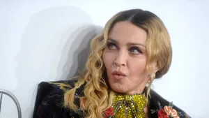 Madonna revine asupra declaraţiei în care afirmă că vrea să arunce în aer Casa Albă: 