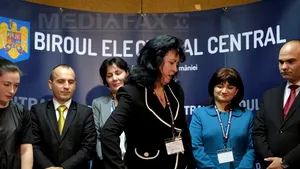 ALEGERI PREZIDENŢIALE: Ordinea candidaţilor pe buletinele de vot