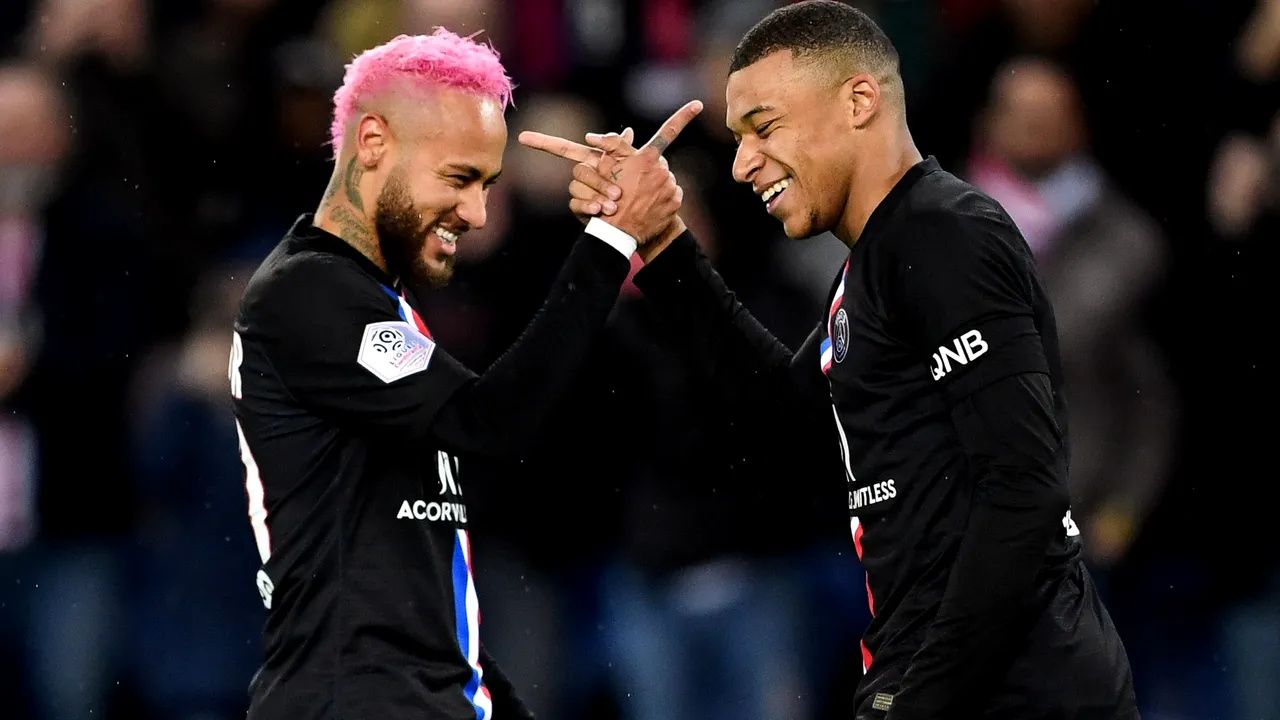 Neymar, sex cu altele, dar fără să sărute. Contractul bizar pe care îl are cu iubita 