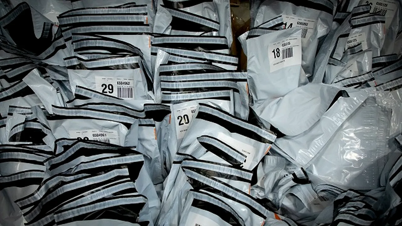 Magazinul online: o afacere simplă sau o provocare logistică?