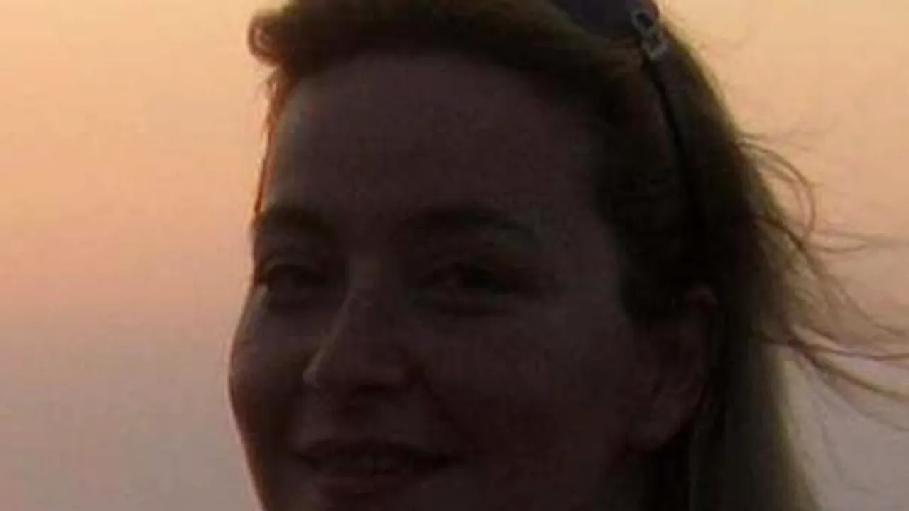 INTERVIU - Alexandra Ares: Cred că mediul editorial românesc este mai deschis decât cel american