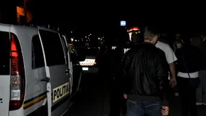 Scandal sângeros la o discotecă din Botoşani. Un tânăr de 23 de ani a ajuns la spital cu gâtul tăiat