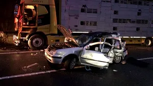 Trei persoane rănite în urma unui accident pe drumul care leagă Orşova de Băile Herculane