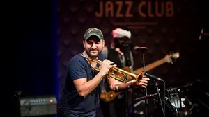 Trompetistul franco-libanez Ibrahim Maalouf, judecat pentru agresarea sexuală a unei minore. „Un act unic pe care l-am regretat imediat”