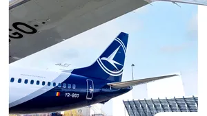 TAROM inaugurează prima aeronavă Boeing 737 MAX 8 din flotă, botezată „Mircea Lucescu”. Pe ce rute va zbura