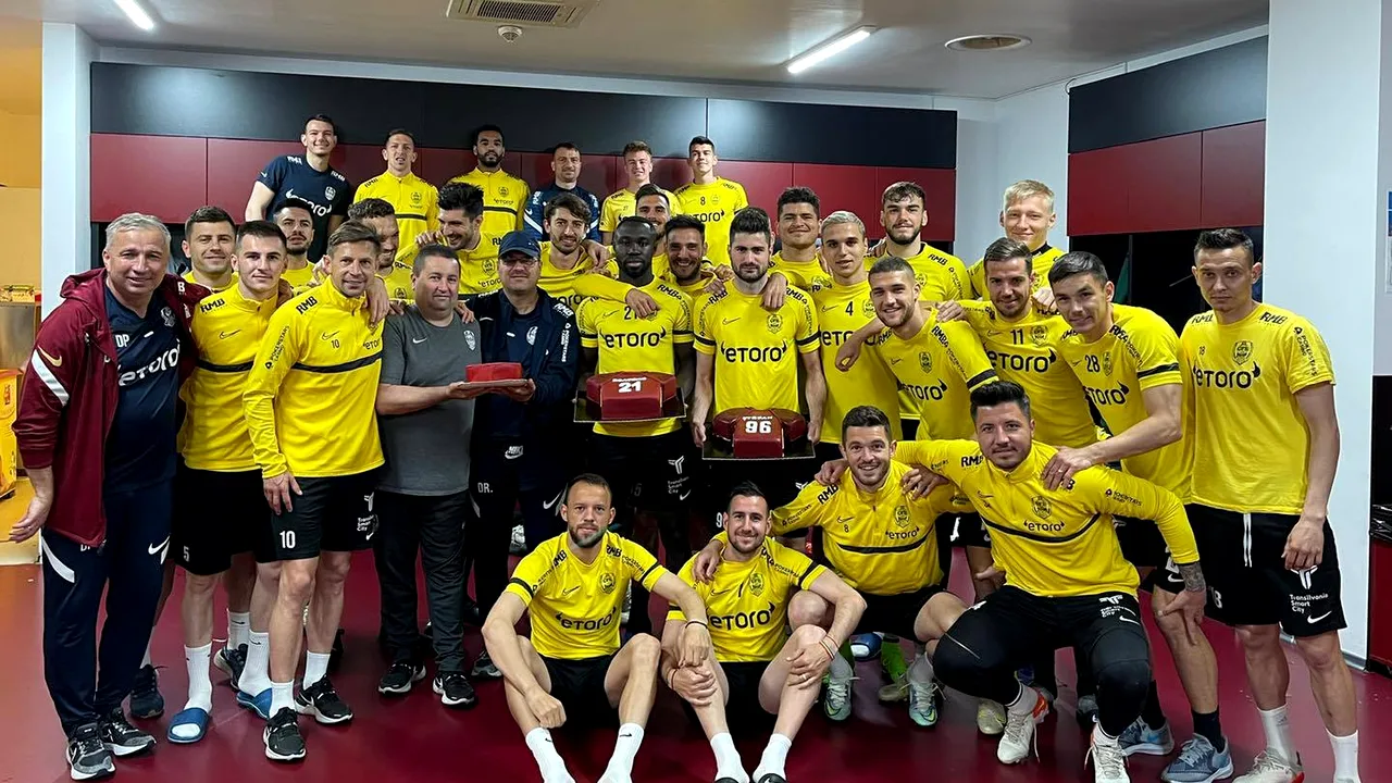 CFR Cluj este CAMPIOANA României. Este al 5 titlu consecutiv şi cea mai lungă serie din anii 90'