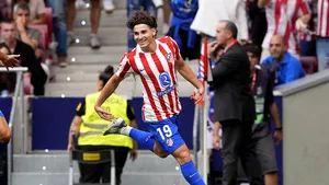 Barcelona pregătește oferta pentru Julian Alvarez. Atletico cere 150 de milioane de euro