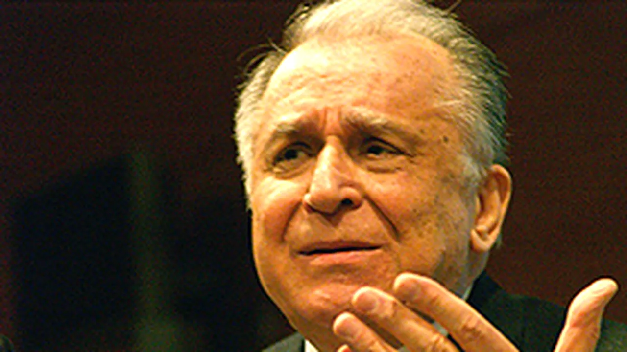Iliescu: Geoană este imprudent când vorbeşte despre persoane cu 