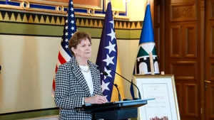 Doi senatori americani îi cer lui Trump să aplice imediat noile sancțiuni împotriva Rusiei