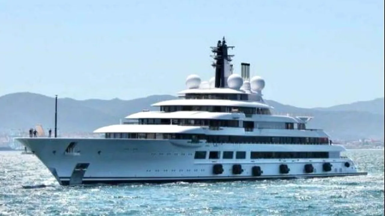 Superiaht aparţinând unui rus sancţionat, vândut cu 37,5 milioane de dolari în Gibraltar - instanţa