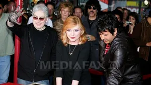 Blondie va lansa un nou album în 2011, după o pauză de opt ani