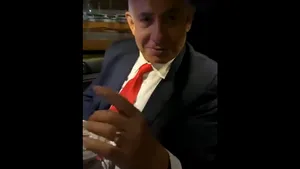 COMENTARIU Lelia Munteanu: Borcanul lui Bibi