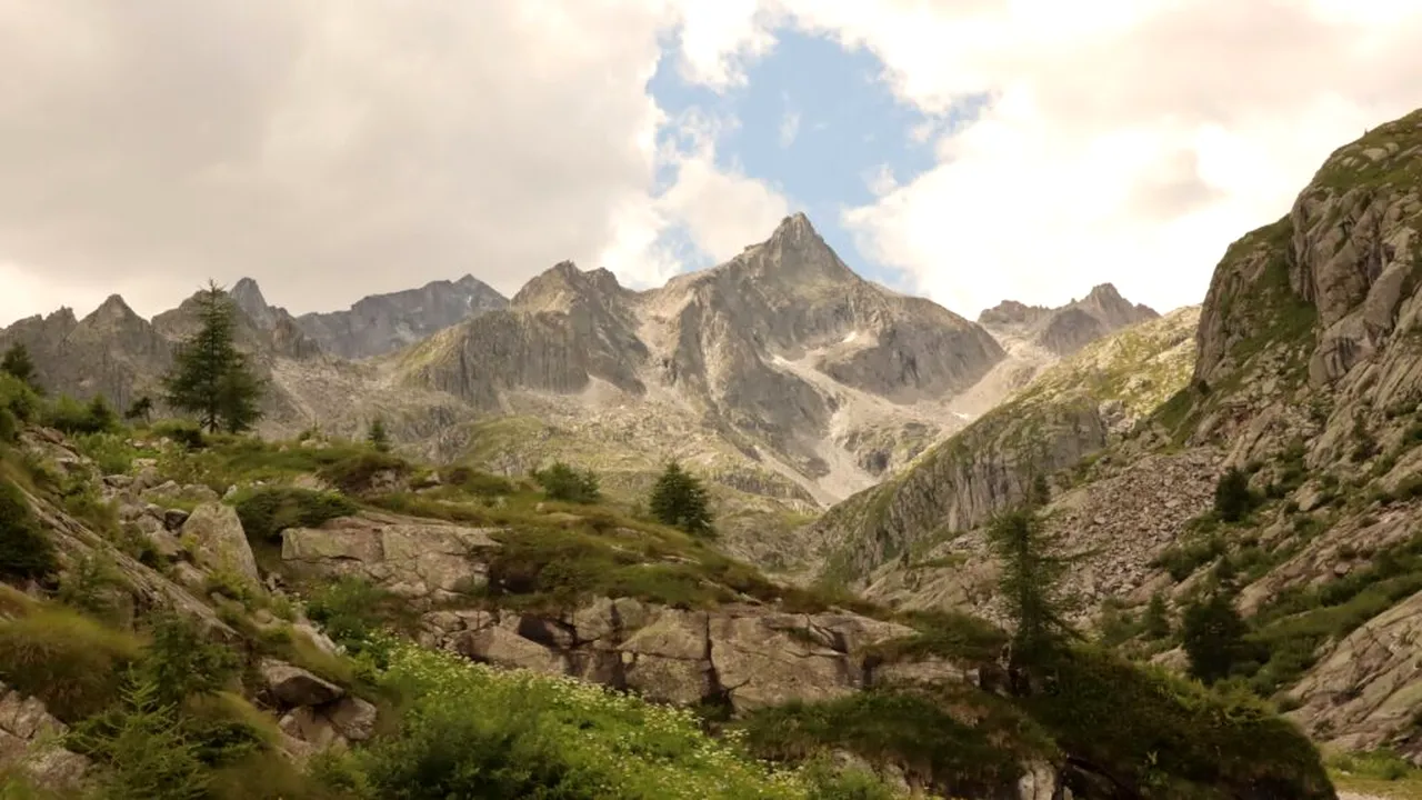 Temperaturi ciudate în vârful Munților Alpi. Temperaturile nu au coborât sub 0°C timp de trei luni