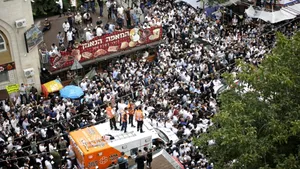 COMENTARIU Lelia Munteanu: Pelerini ultraortodocşi israelieni - teste PCR false 