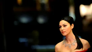 Monica Belluci, apariţie spectaculoasă la Veneţia! Cum arată frumoasa actriţă la 51 de ani - GALERIE FOTO